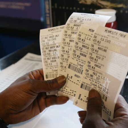 What Does the Plus and Minus Mean in Betting?